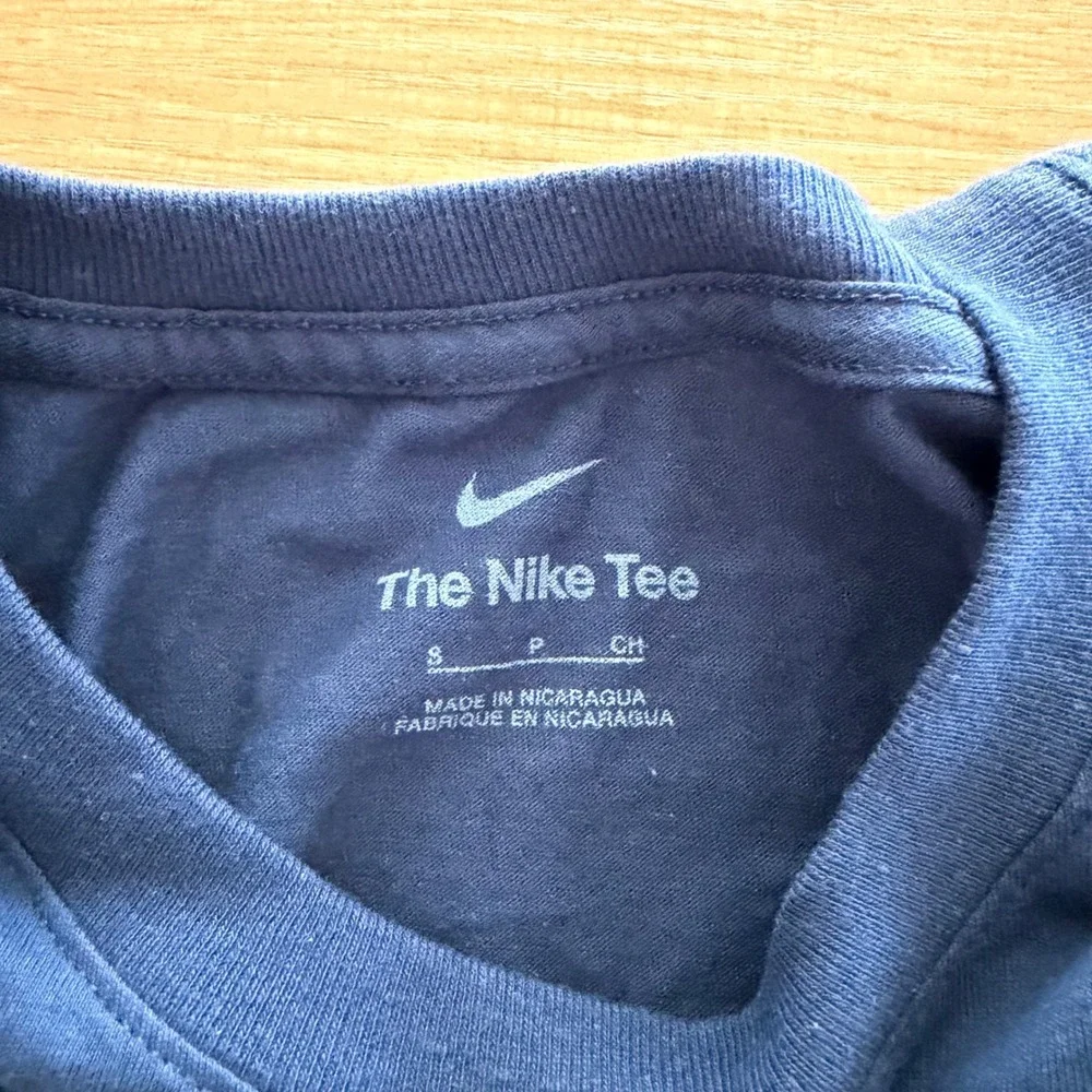 Nike short sleeve